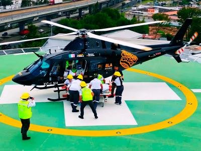 Con traslado aeromédico desde Cuetzalan Gobierno estatal brinda atención oportuna