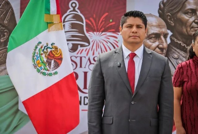 OMAR MUÑOZ PRESIDE CEREMONIA POR INDEPENDENCIA DE MÉXICO – Entérate Puebla