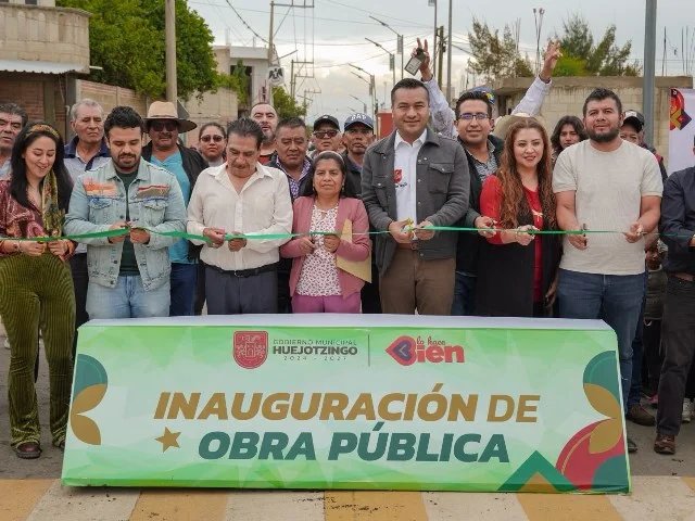 ROBERTO SOLÍS TRANSFORMA LA CARRETERA PANCOAC – HUEJOTZINGO CON 3.5 KM DE ASFALTO Y 179 LUCES SOLARES – Entérate Puebla