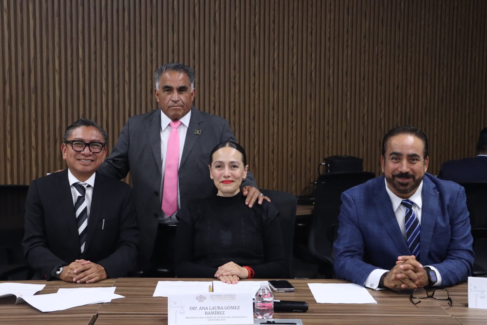 Presenta Comisión del Congreso propuesta para mejorar el sistema de votaciones y el portal web