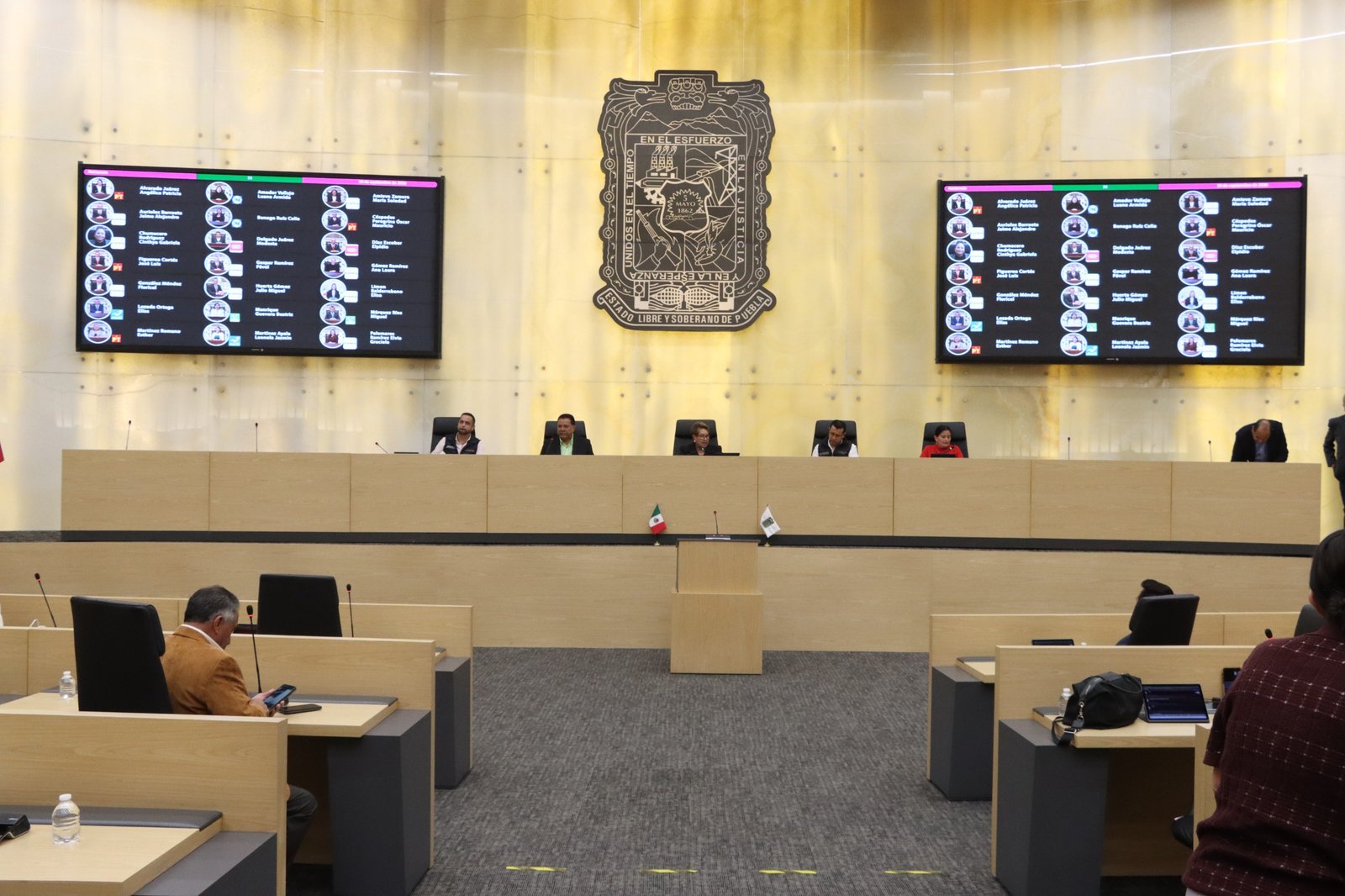 Congreso de Puebla aprueba reforma constitucional en materia de nacionalidad única para ejercer la titularidad del Poder Ejecutivo